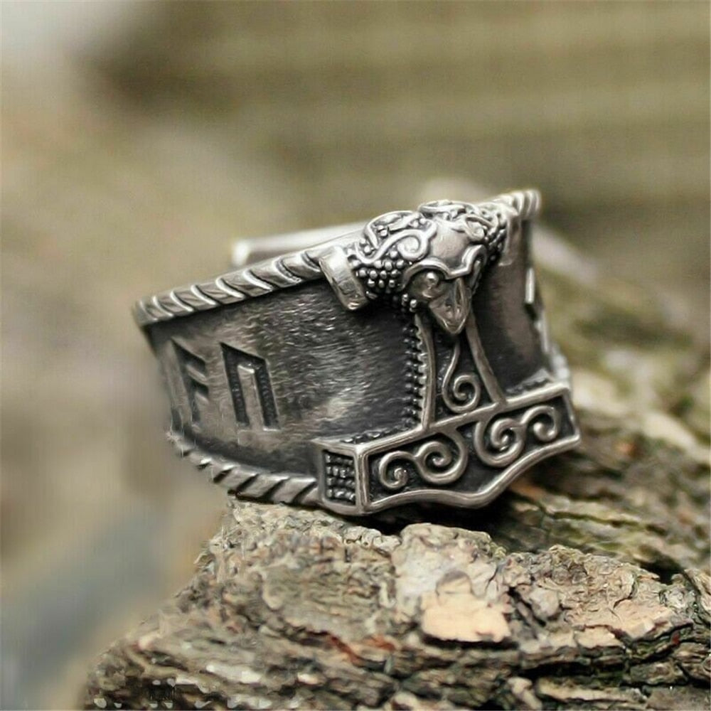 Anillo de Runas con Martillo de Thor